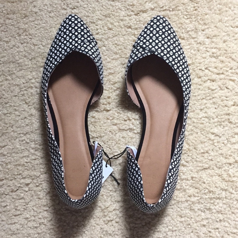 Super cute flats